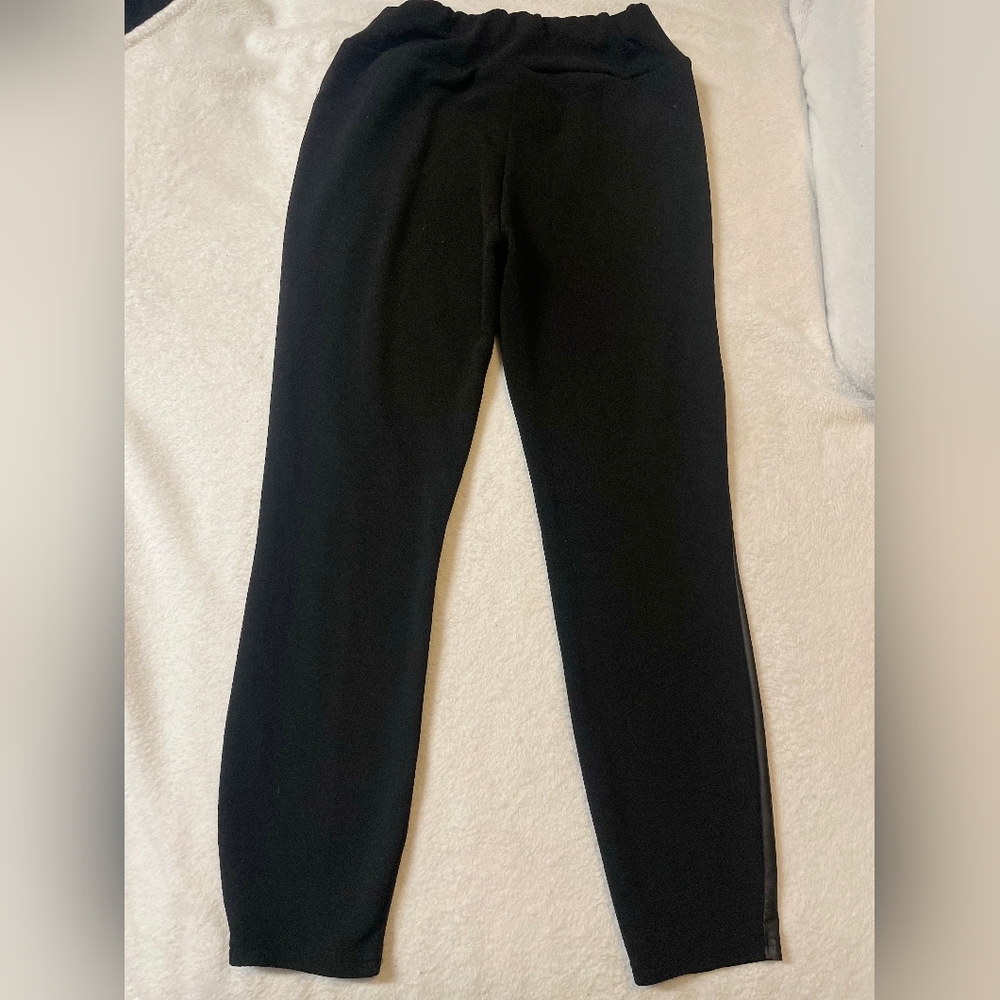 SHEIN Black Stretch Leggings